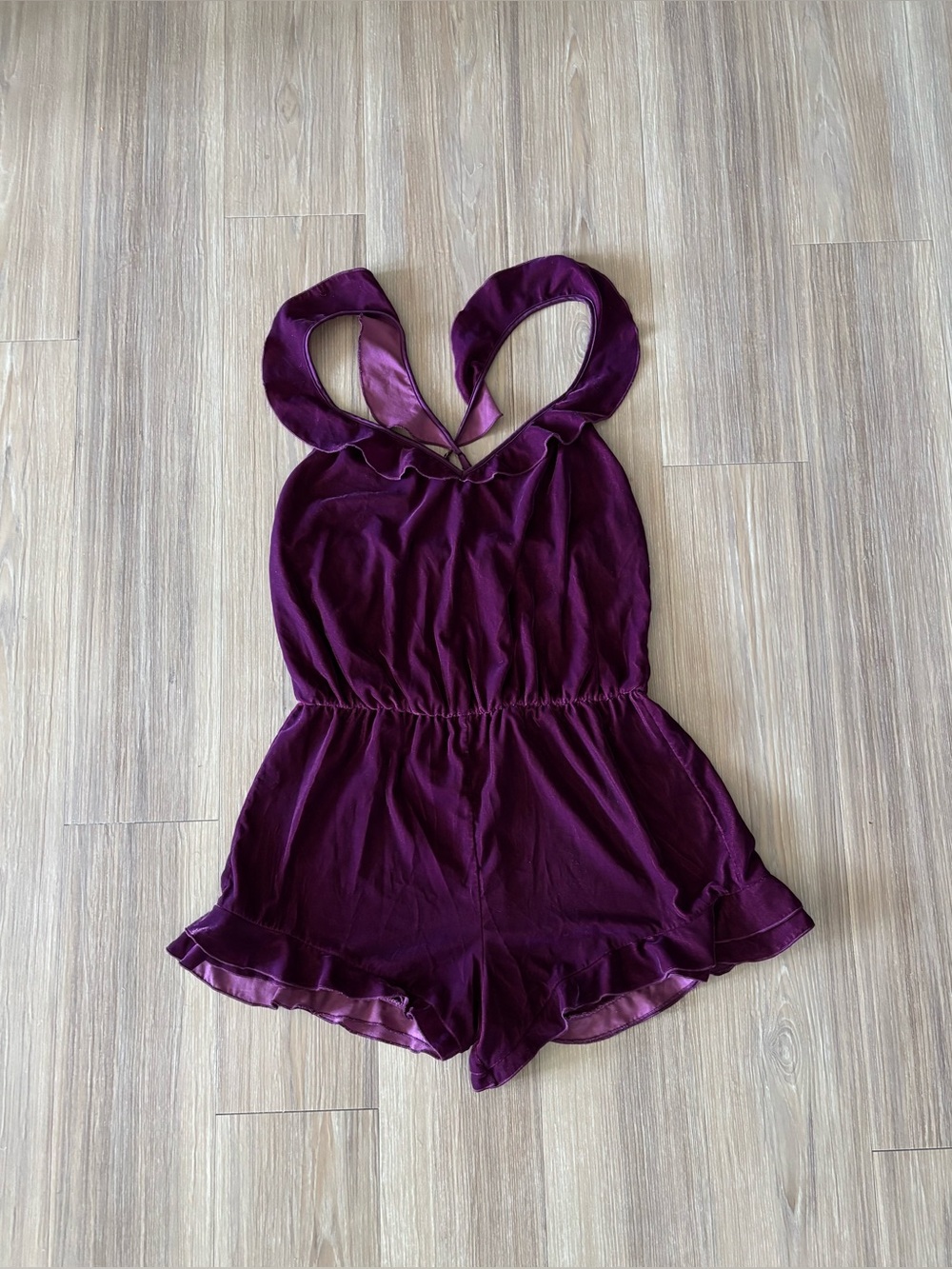 Victoria’s Secret Velvet Romper Burgundy Ruffle V-Neck Womens M Whimsigoth Y2K